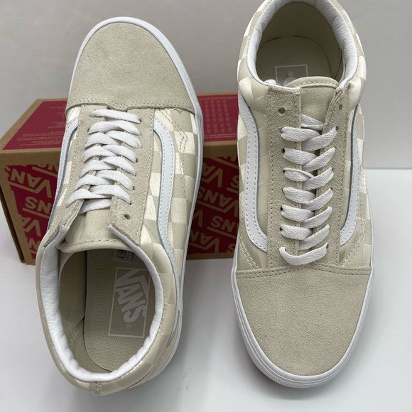 Vans Men’s Old Skool
Satin Checkerboard Turtle Sneakers 
VN000D5NDJR - Picture 12 of 16